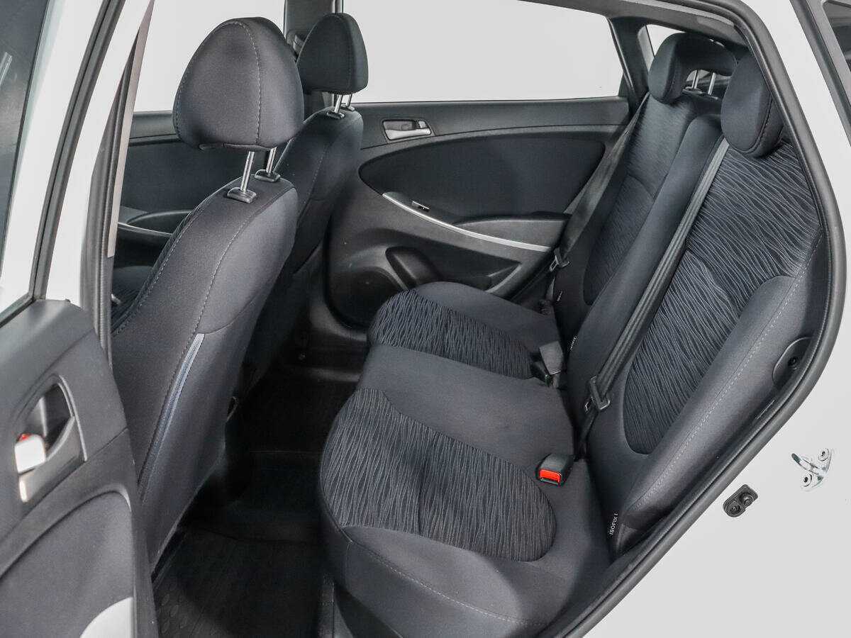 Hyundai Solaris б/у, 2015, Автоматическая. Фото: #9