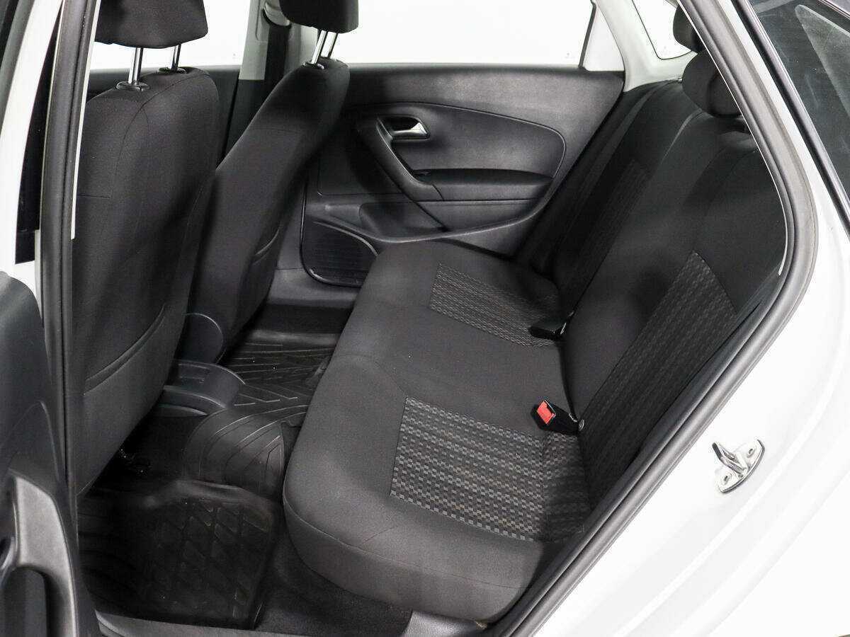 Volkswagen Polo б/у, 2018, Механическая. Фото: #7