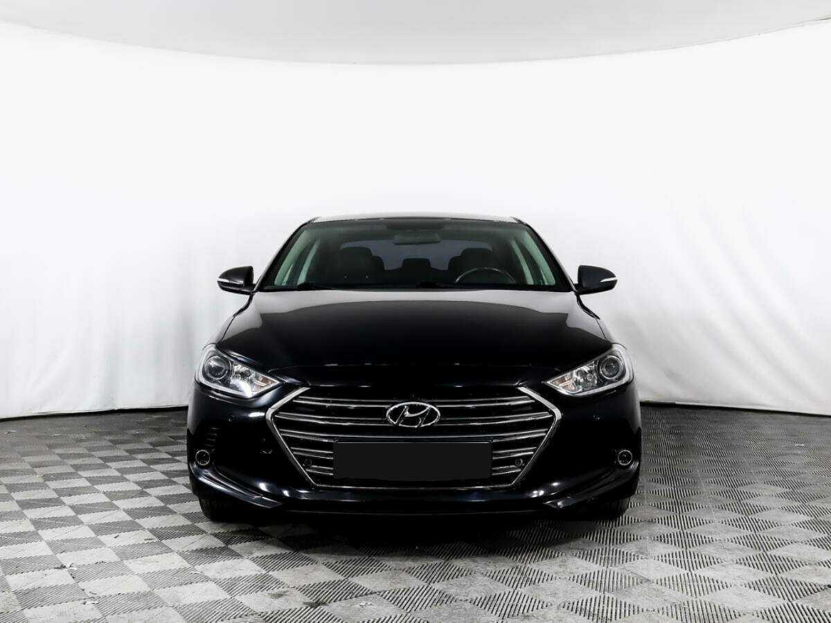 Hyundai Elantra б/у, 2017, Автоматическая. Фото: #1