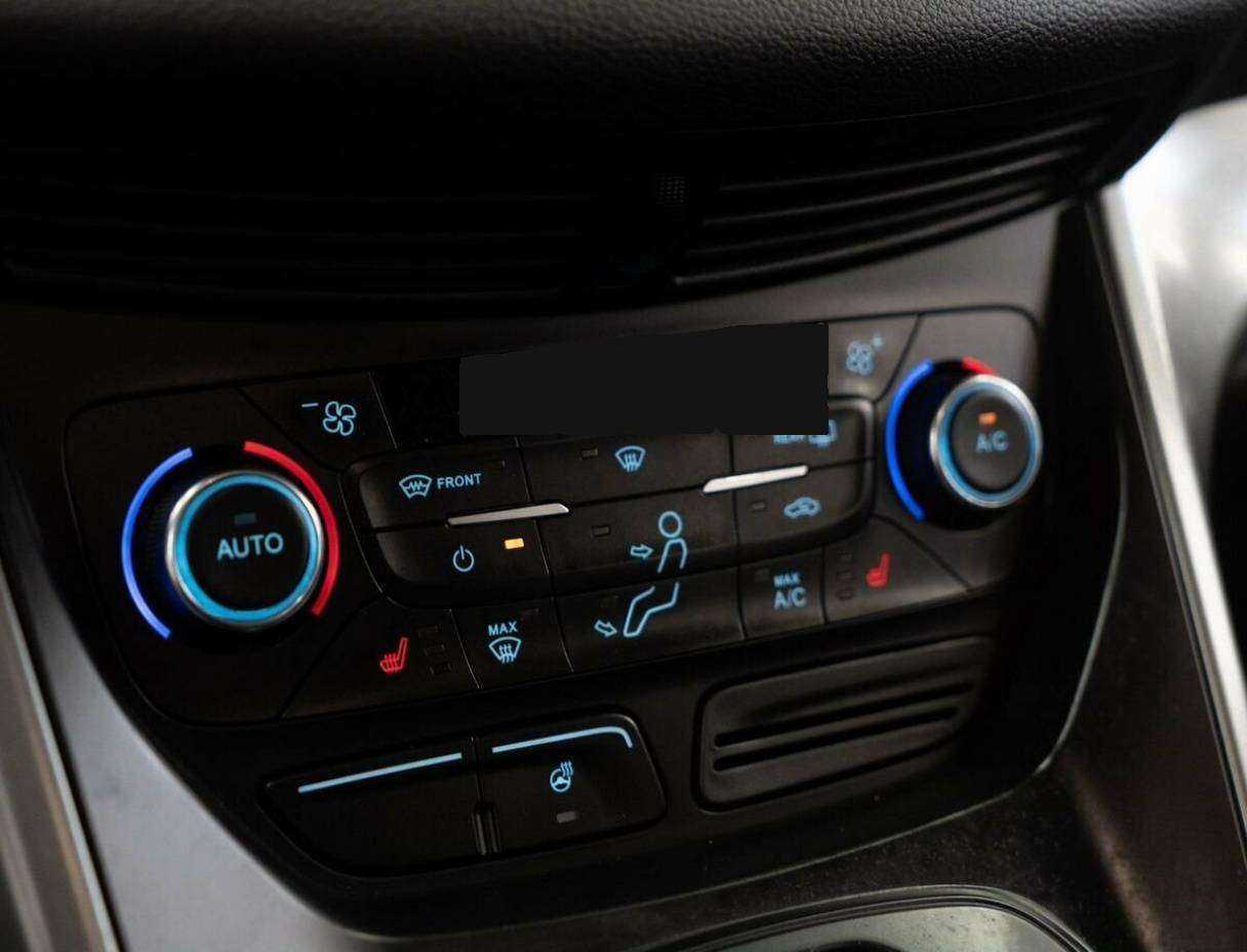 Ford Kuga б/у, 2017, Автоматическая. Фото: #10