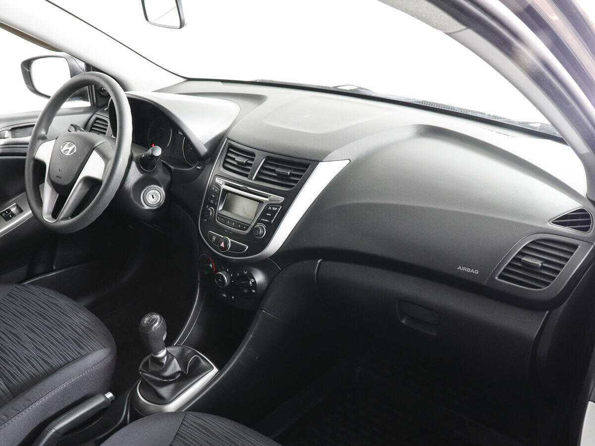 Hyundai Solaris б/у, 2016, Механическая. Фото: #9