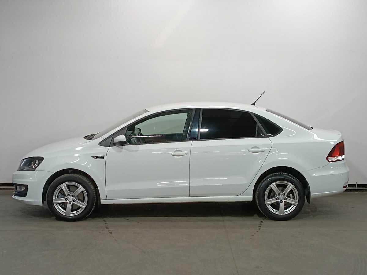 Volkswagen Polo б/у, 2016, Механическая. Фото: #3