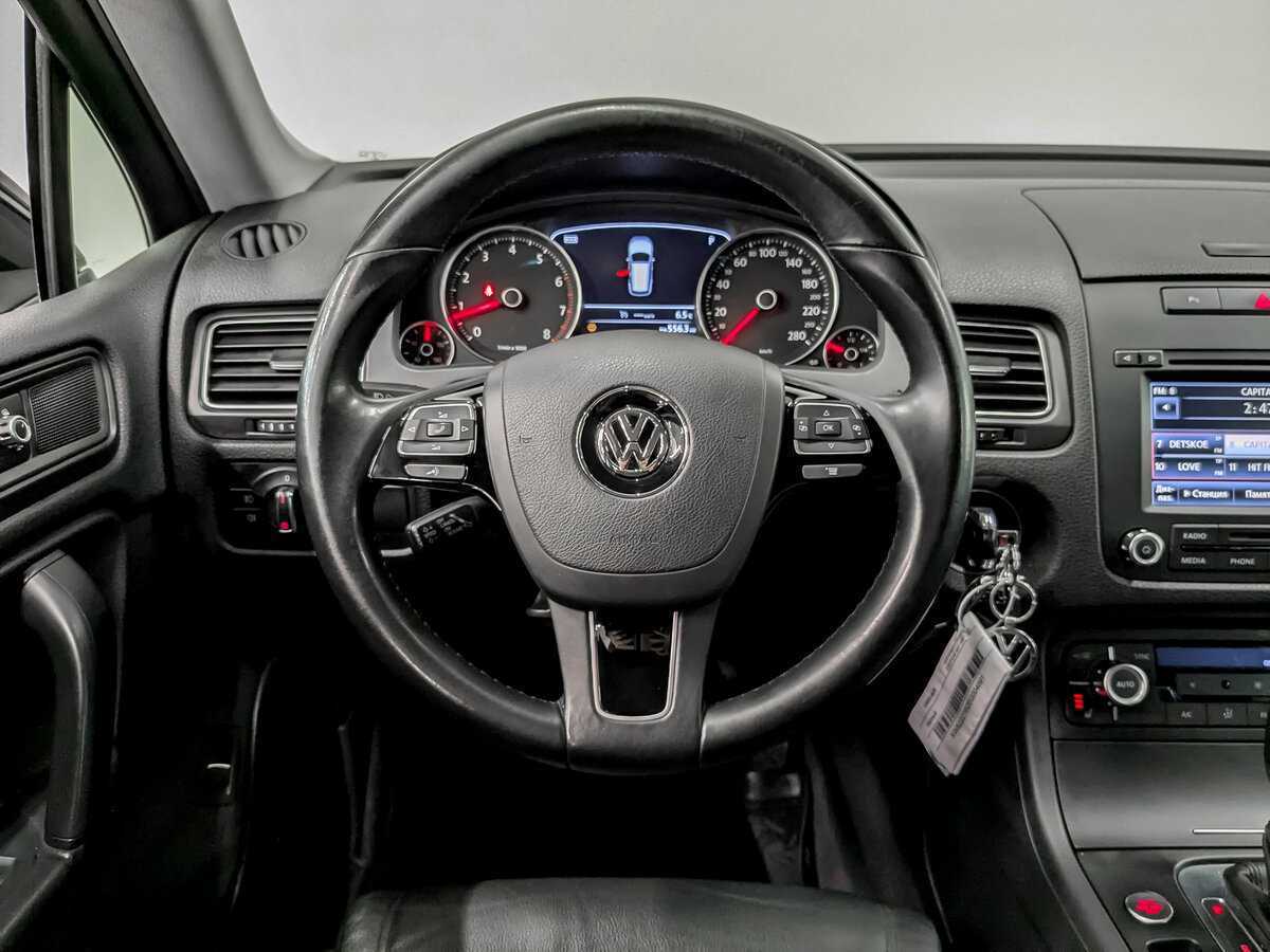 Volkswagen Touareg б/у, 2013, Автоматическая. Фото: #19