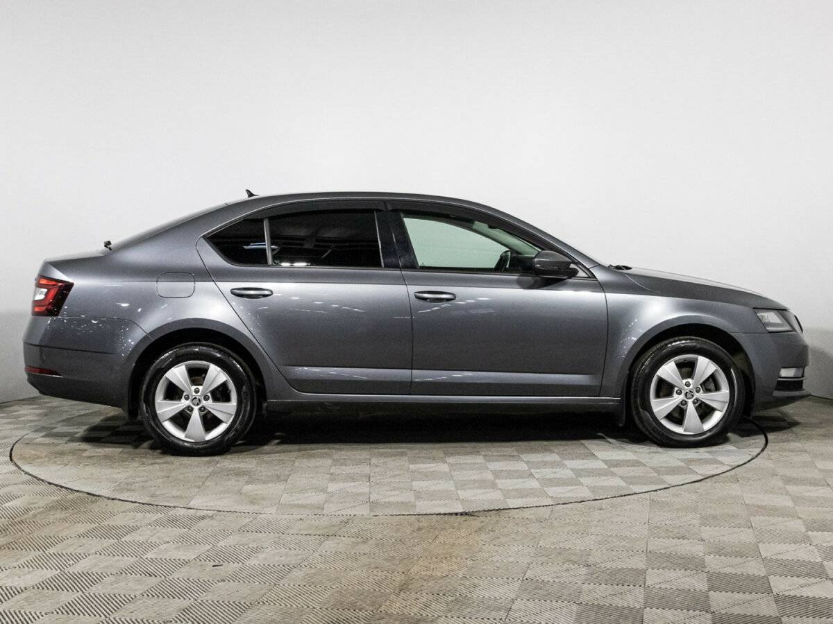 Skoda Octavia б/у, 2020, Роботизированная. Фото: #3