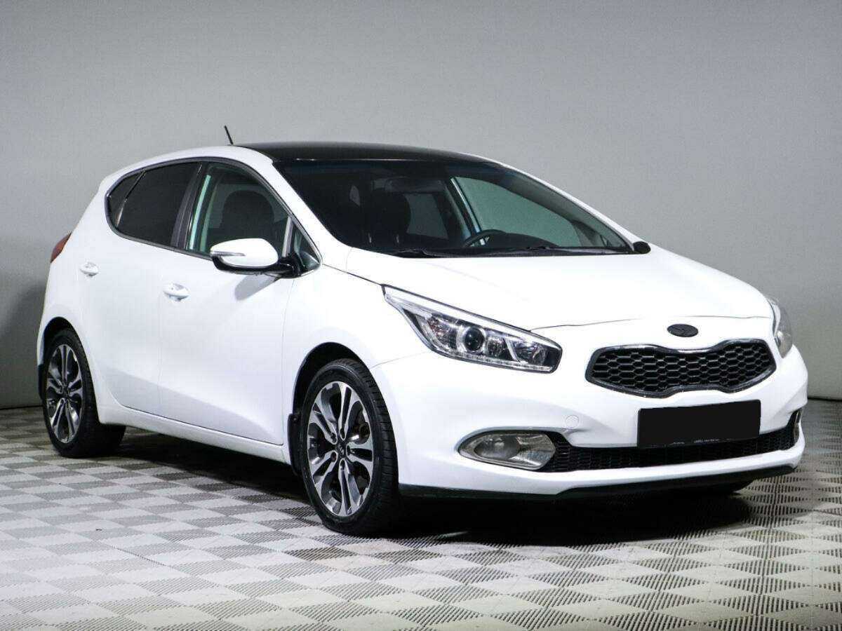 Kia Ceed б/у, 2013, Автоматическая. Фото: #2