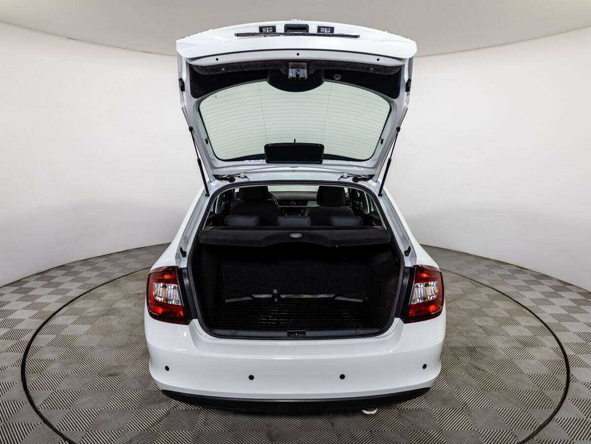 Skoda Rapid б/у, 2017, Механическая. Фото: #12