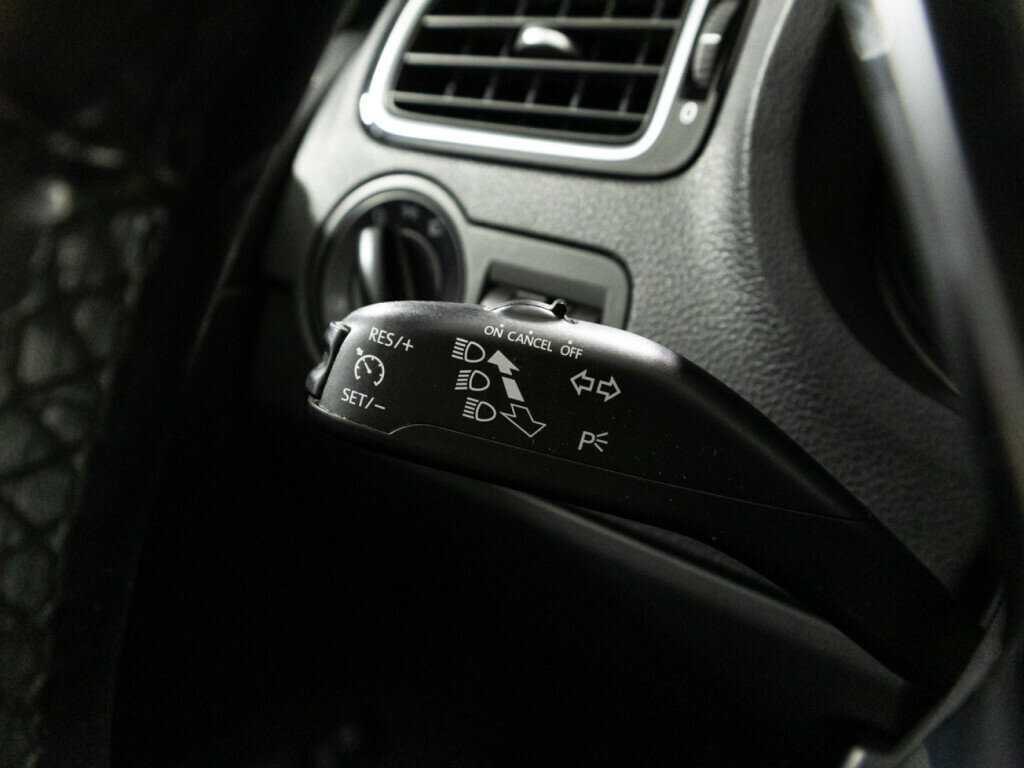 Volkswagen Polo б/у, 2018, Автоматическая. Фото: #17