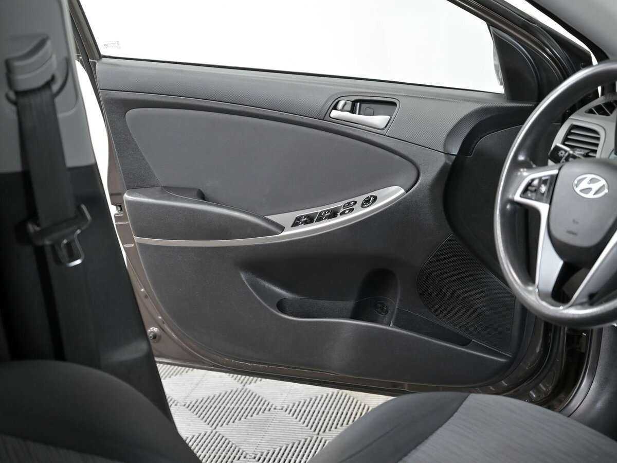 Hyundai Solaris б/у, 2016, Автоматическая. Фото: #8