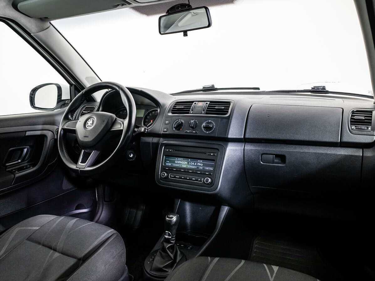 Skoda Fabia б/у, 2014, Автоматическая. Фото: #8