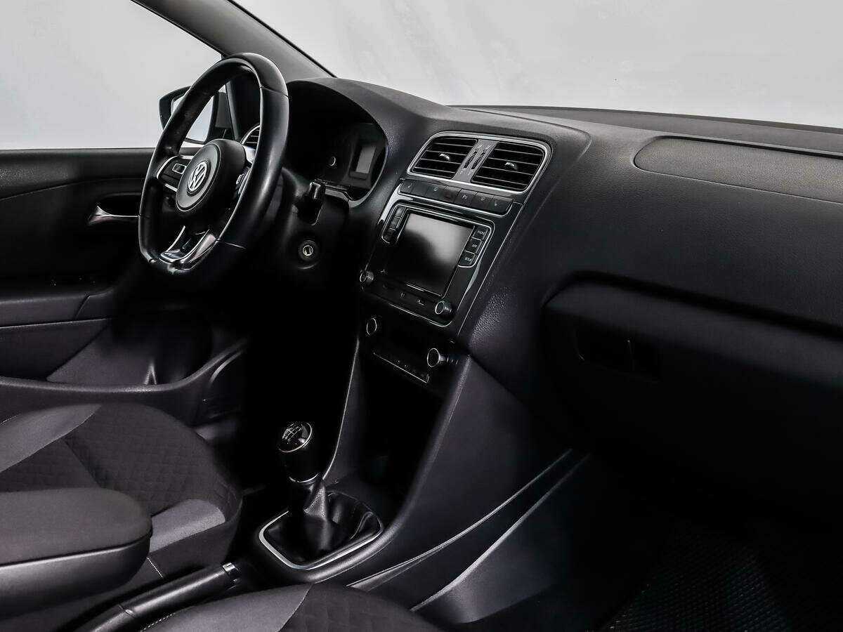 Volkswagen Polo б/у, 2018, Механическая. Фото: #10