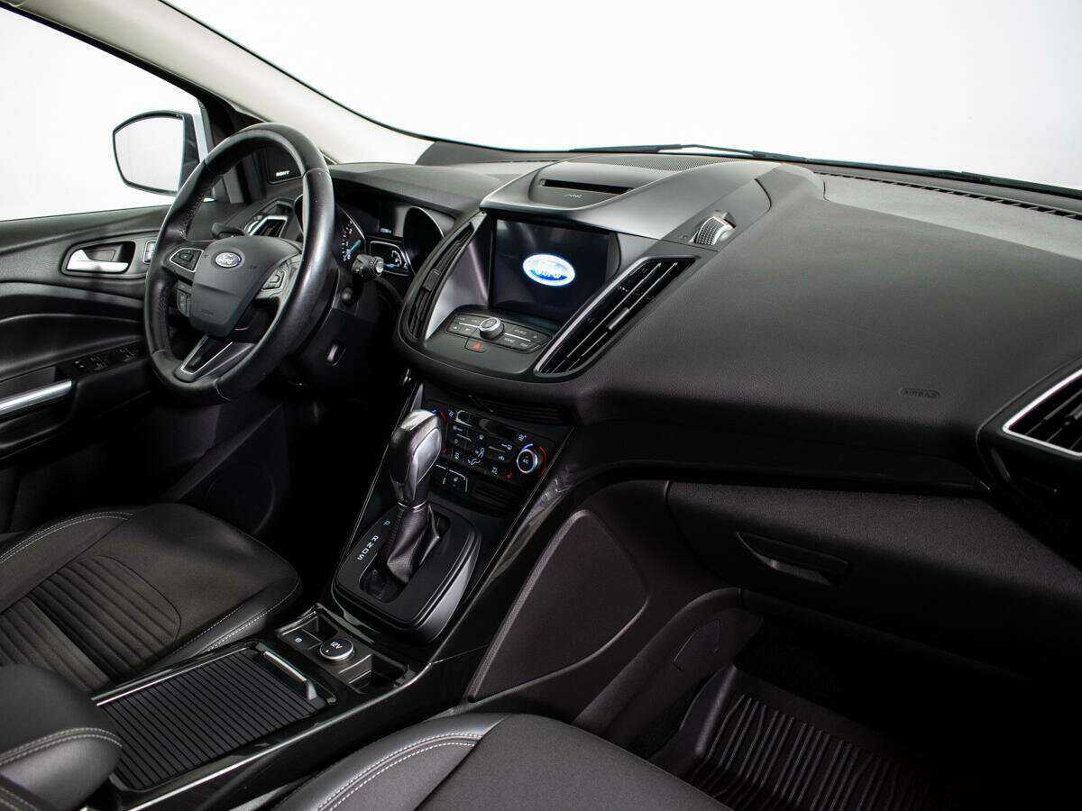 Ford Kuga б/у, 2017, Автоматическая. Фото: #8