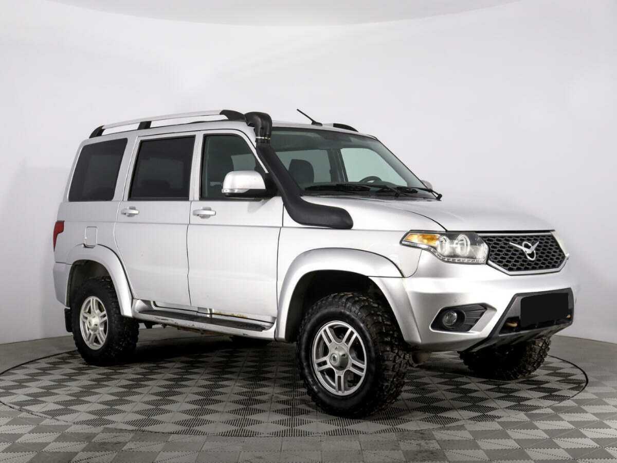 УАЗ Patriot б/у, 2016, Механическая. Фото: #2