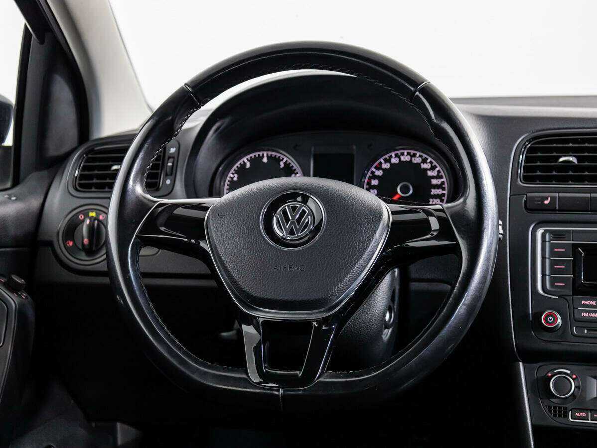 Volkswagen Polo б/у, 2017, Автоматическая. Фото: #8