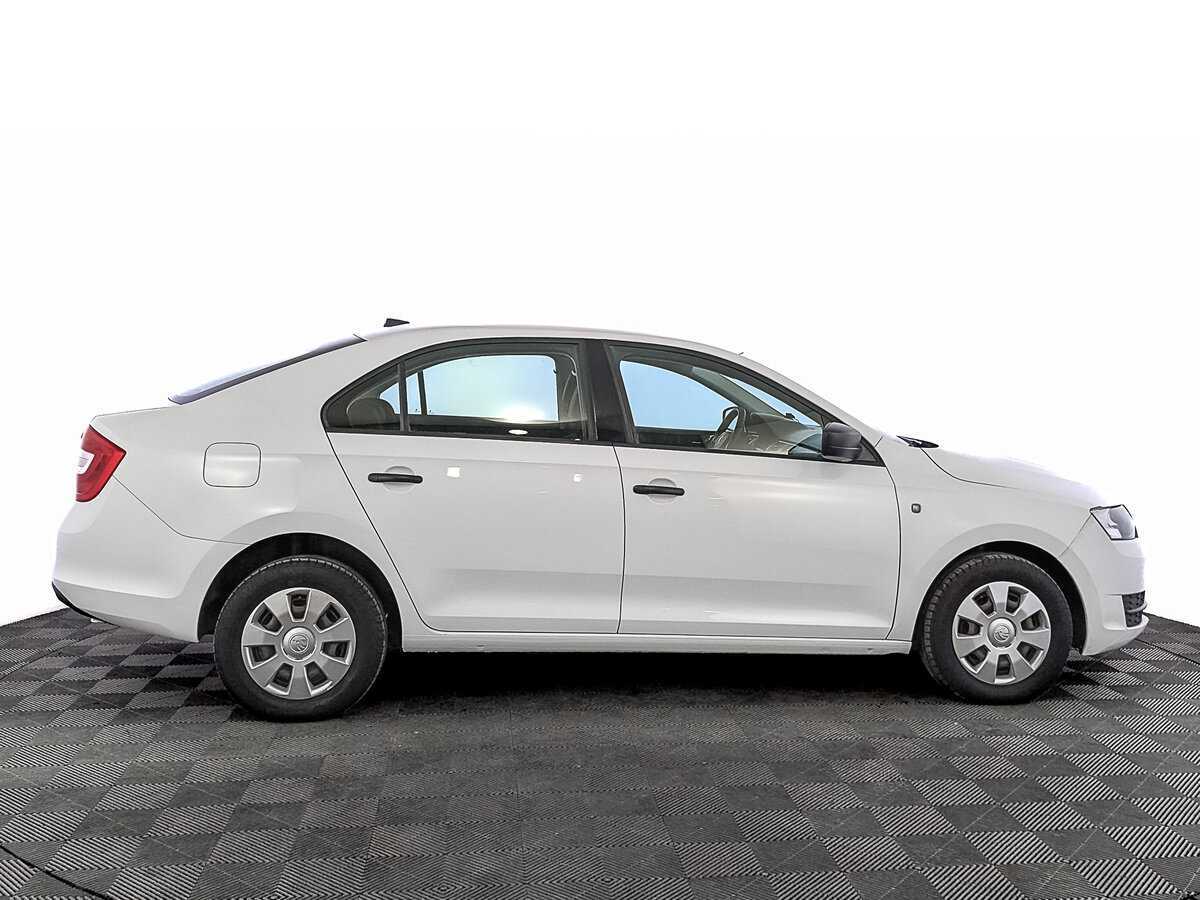 Skoda Rapid б/у, 2017, Механическая. Фото: #3