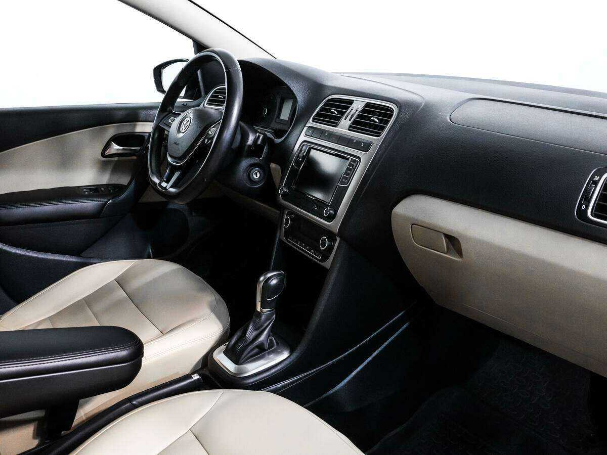 Volkswagen Polo б/у, 2018, Автоматическая. Фото: #8