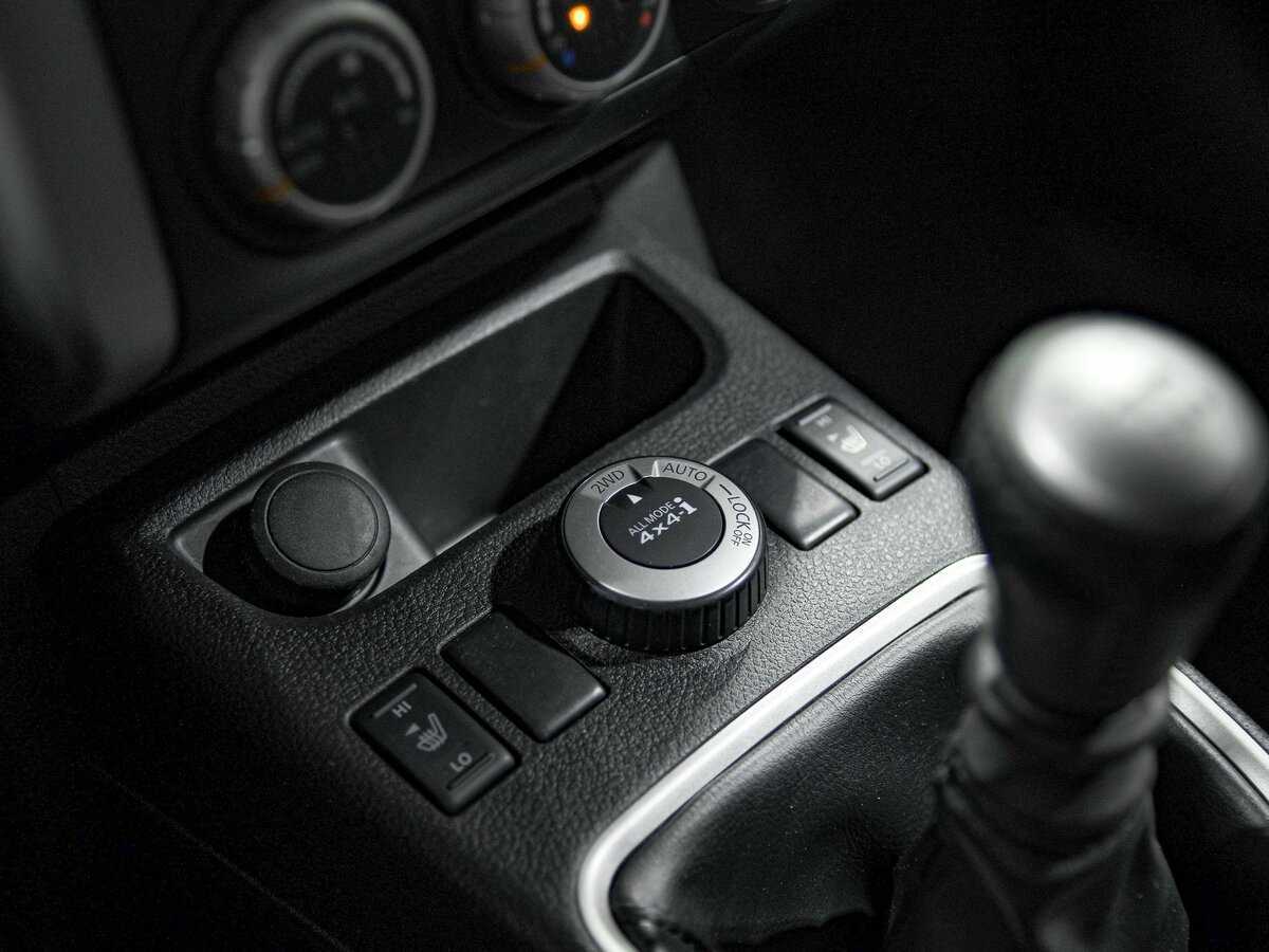 Nissan X-Trail б/у, 2014, Механическая. Фото: #12