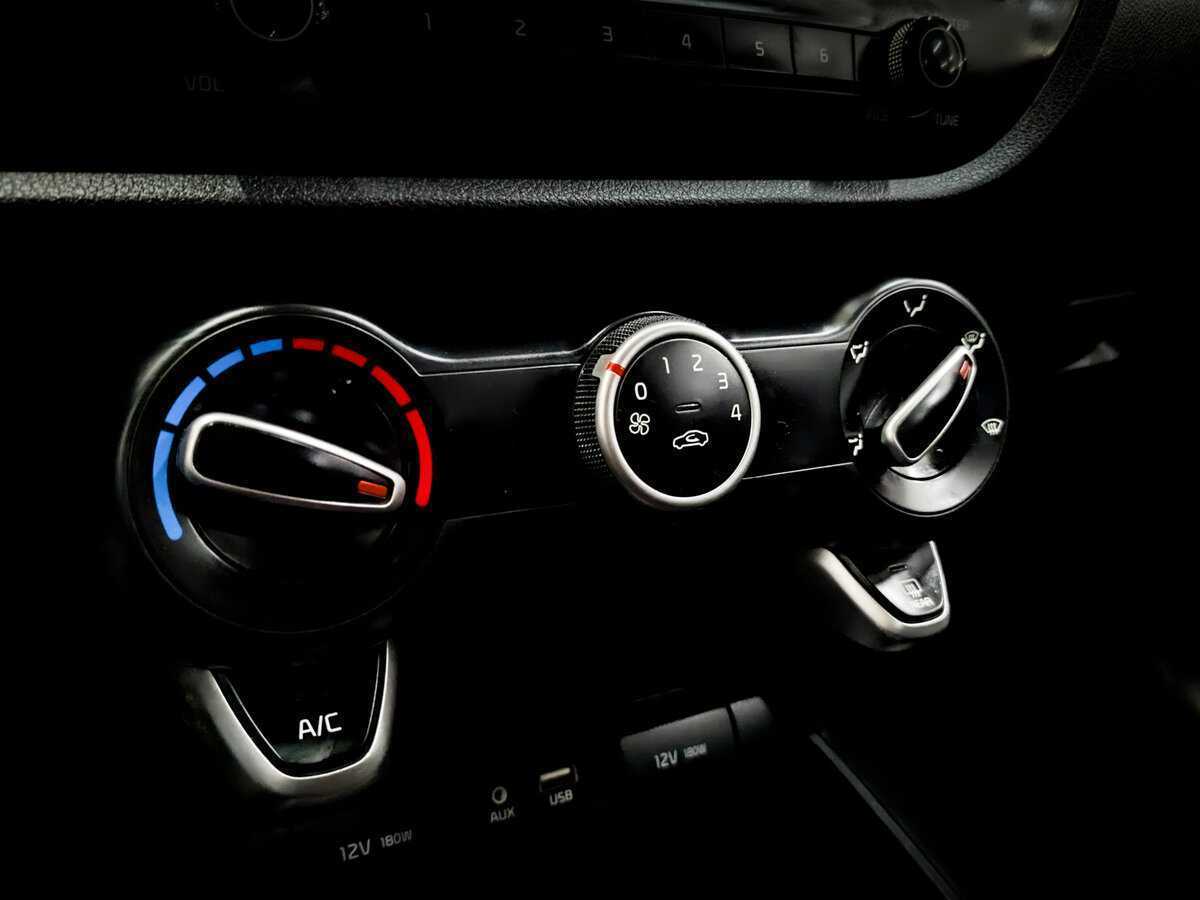 Kia Rio б/у, 2020, Автоматическая. Фото: #22