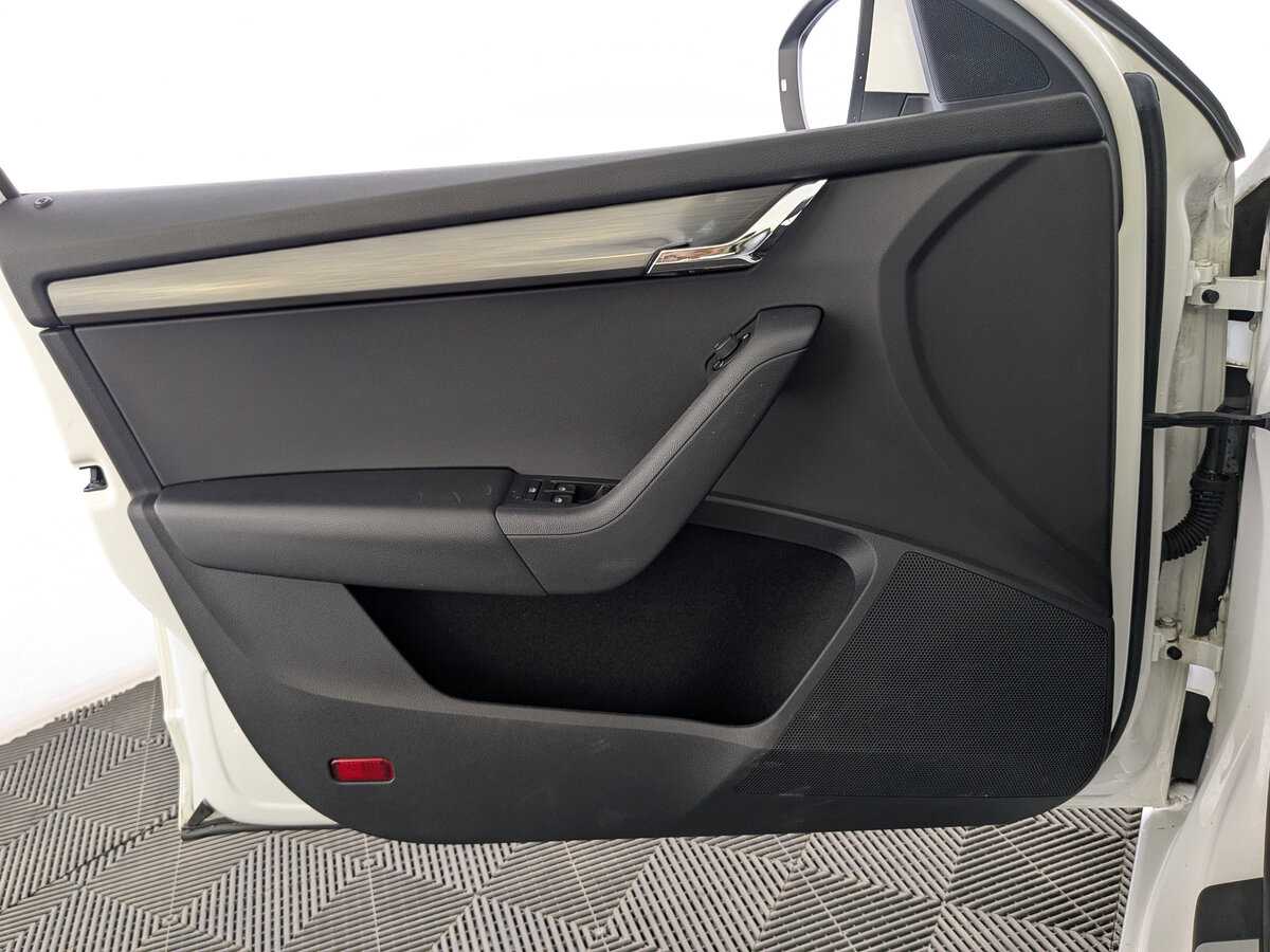 Skoda Octavia б/у, 2020, Автоматическая. Фото: #18