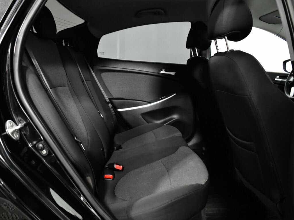 Hyundai Solaris б/у, 2012, Автоматическая. Фото: #9