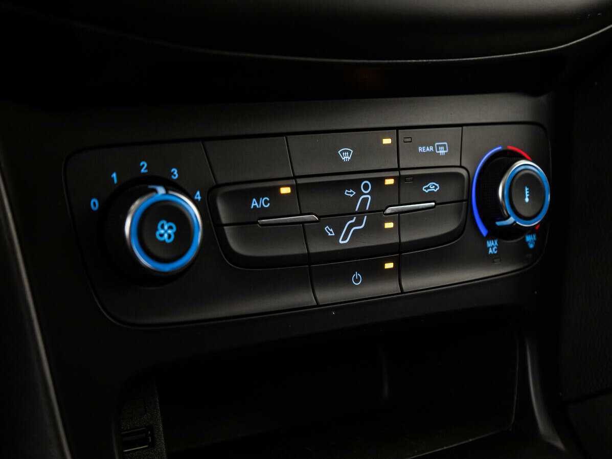 Ford Focus б/у, 2017, Механическая. Фото: #16