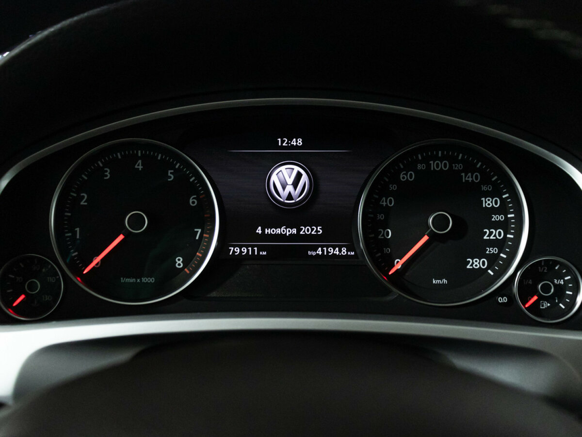 Volkswagen Touareg б/у, 2014, Автоматическая. Фото: #9