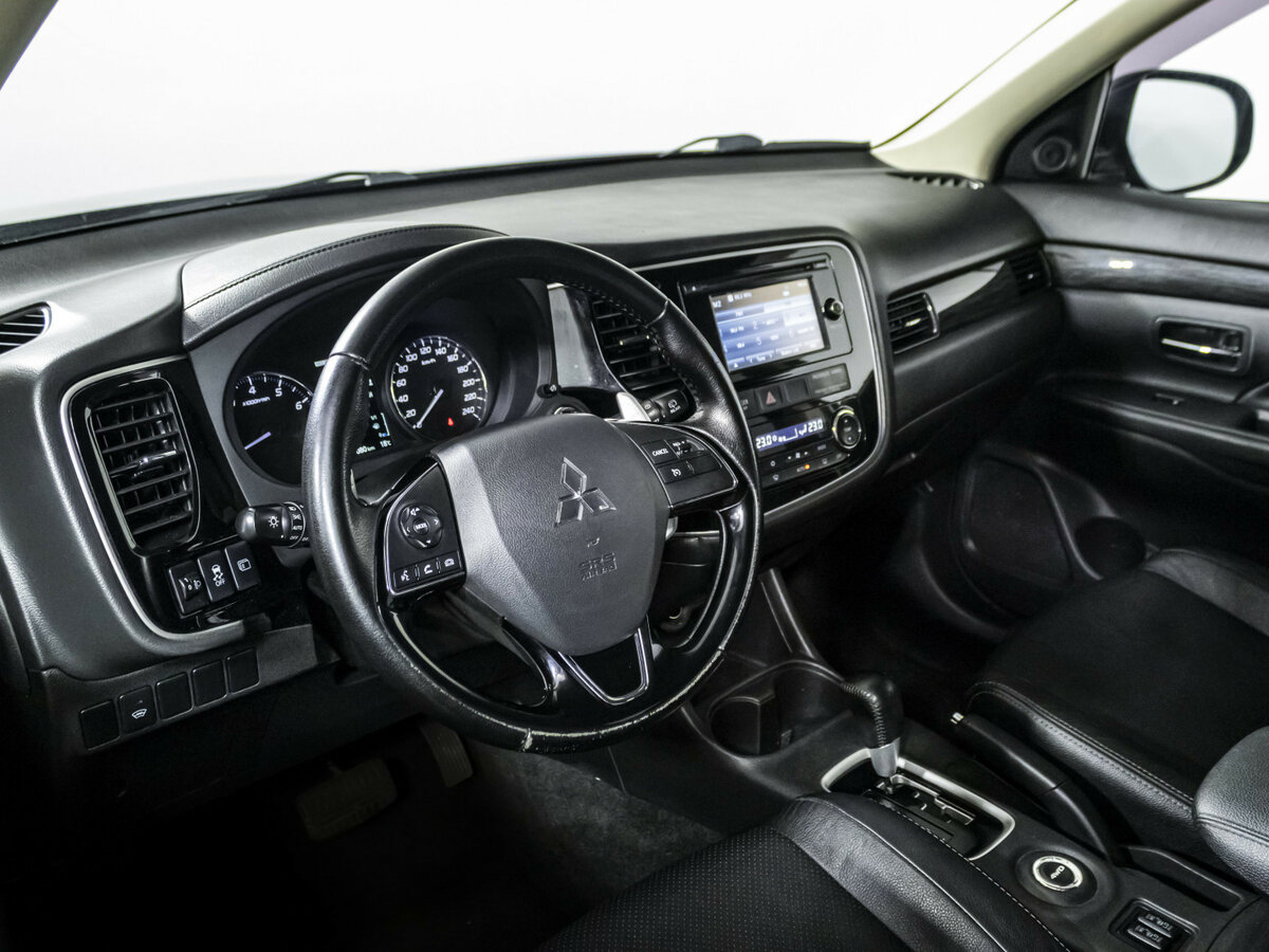 Mitsubishi Outlander б/у, 2015, Вариатор. Фото: #8