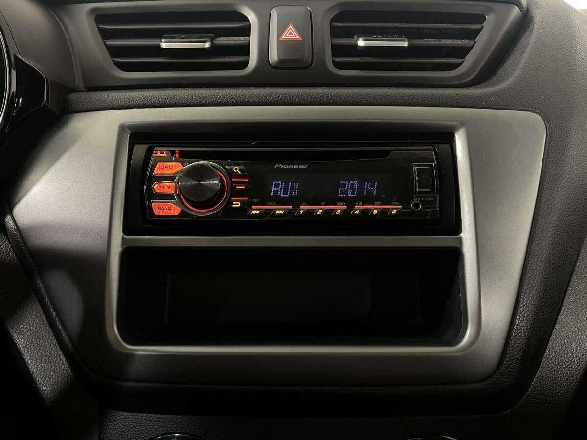 Kia Rio б/у, 2015, Автоматическая. Фото: #11