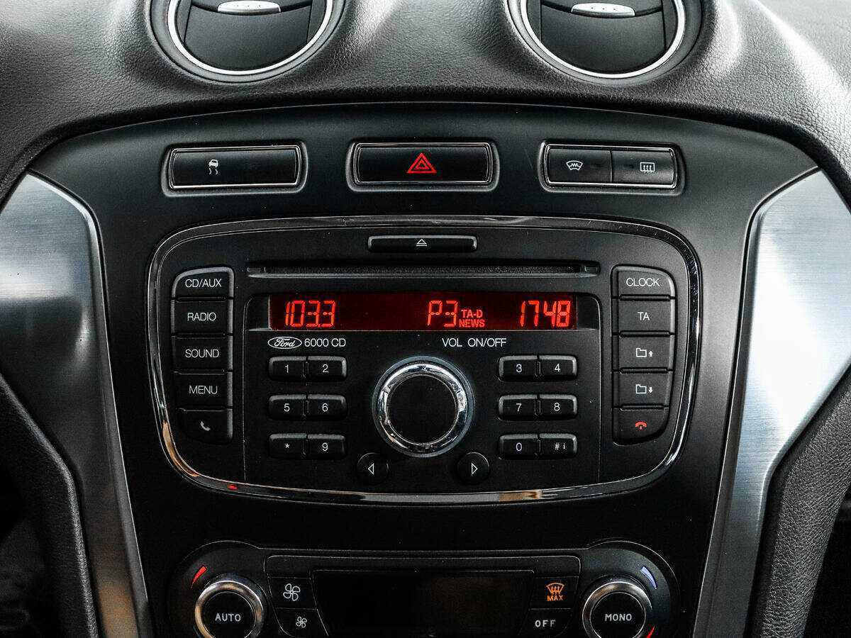 Ford Mondeo б/у, 2012, Механическая. Фото: #13