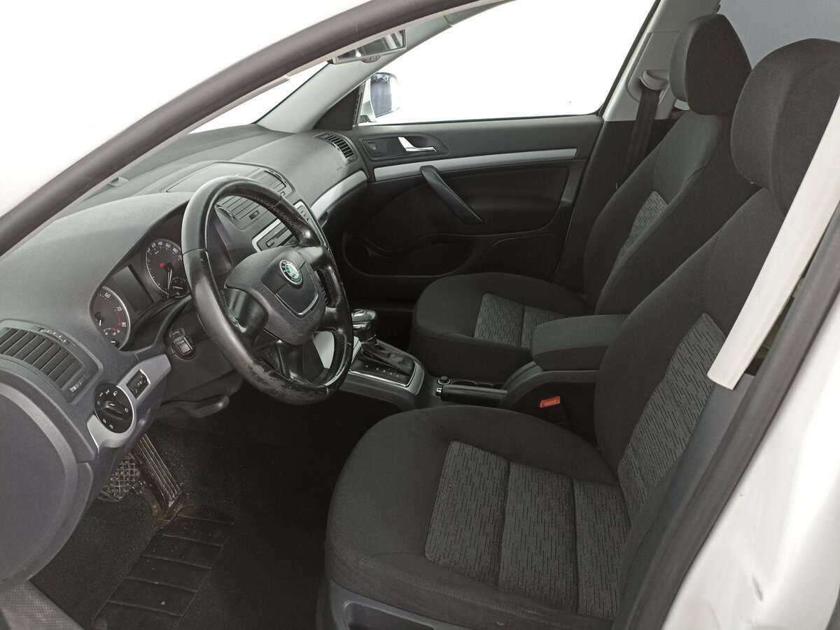 Skoda Octavia б/у, 2012, Автоматическая. Фото: #15