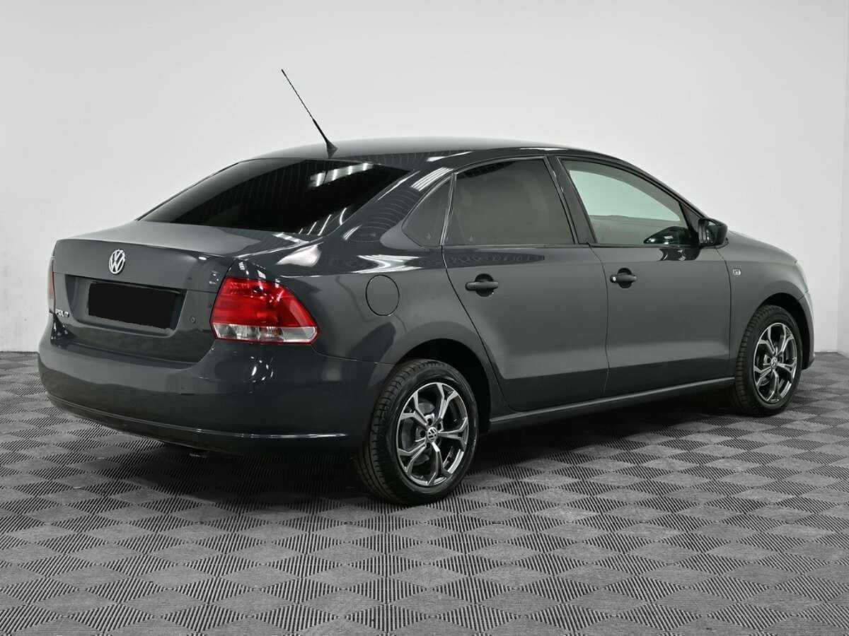 Volkswagen Polo б/у, 2012, Механическая. Фото: #1