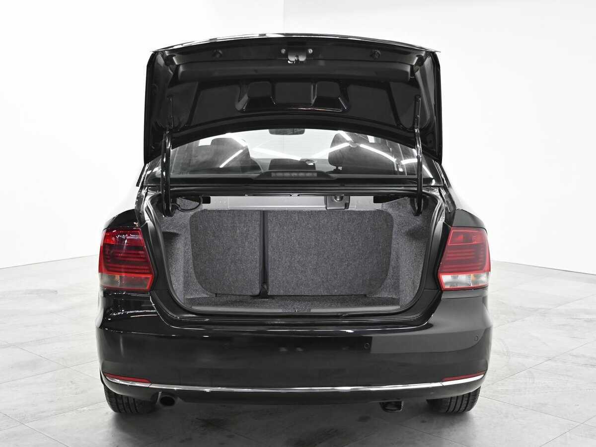 Volkswagen Polo б/у, 2017, Механическая. Фото: #4