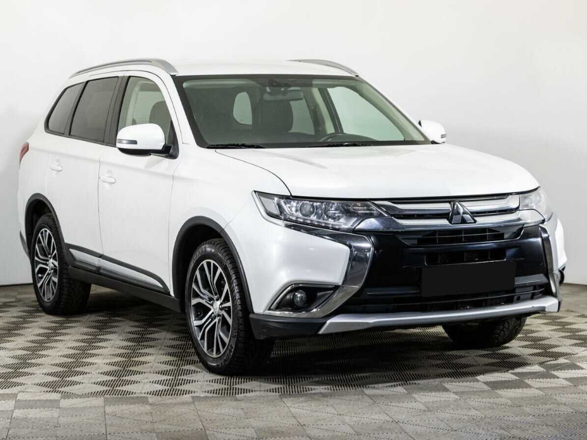 Mitsubishi Outlander б/у, 2018, Вариатор. Фото: #2