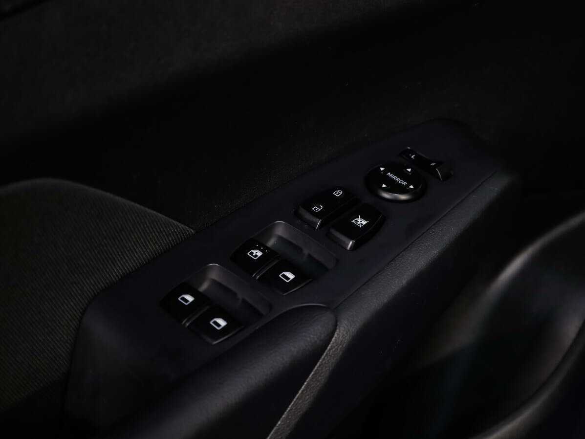 Hyundai Solaris б/у, 2018, Механическая. Фото: #13