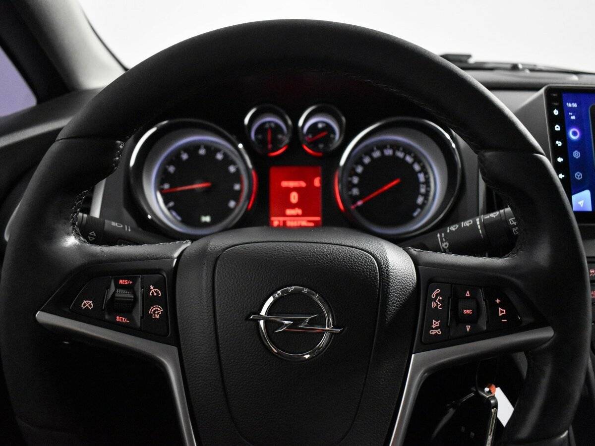 Opel Astra б/у, 2013, Автоматическая. Фото: #16