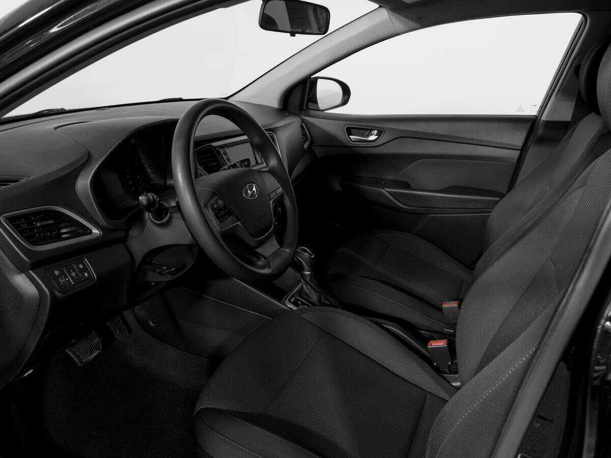 Hyundai Solaris б/у, 2018, Автоматическая. Фото: #12