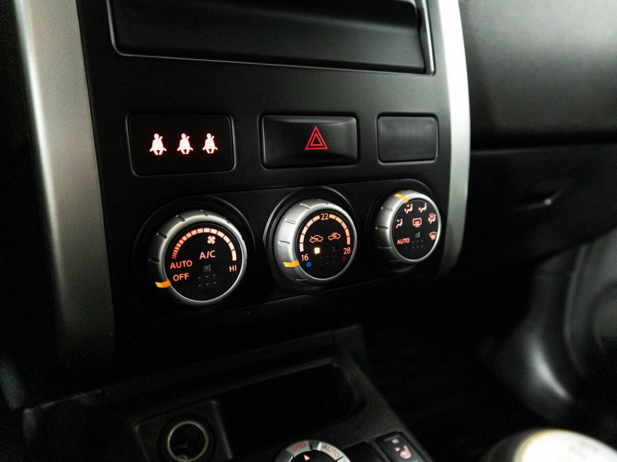 Nissan X-Trail б/у, 2014, Механическая. Фото: #15