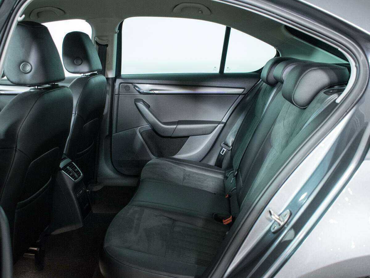 Skoda Octavia б/у, 2020, Автоматическая. Фото: #9