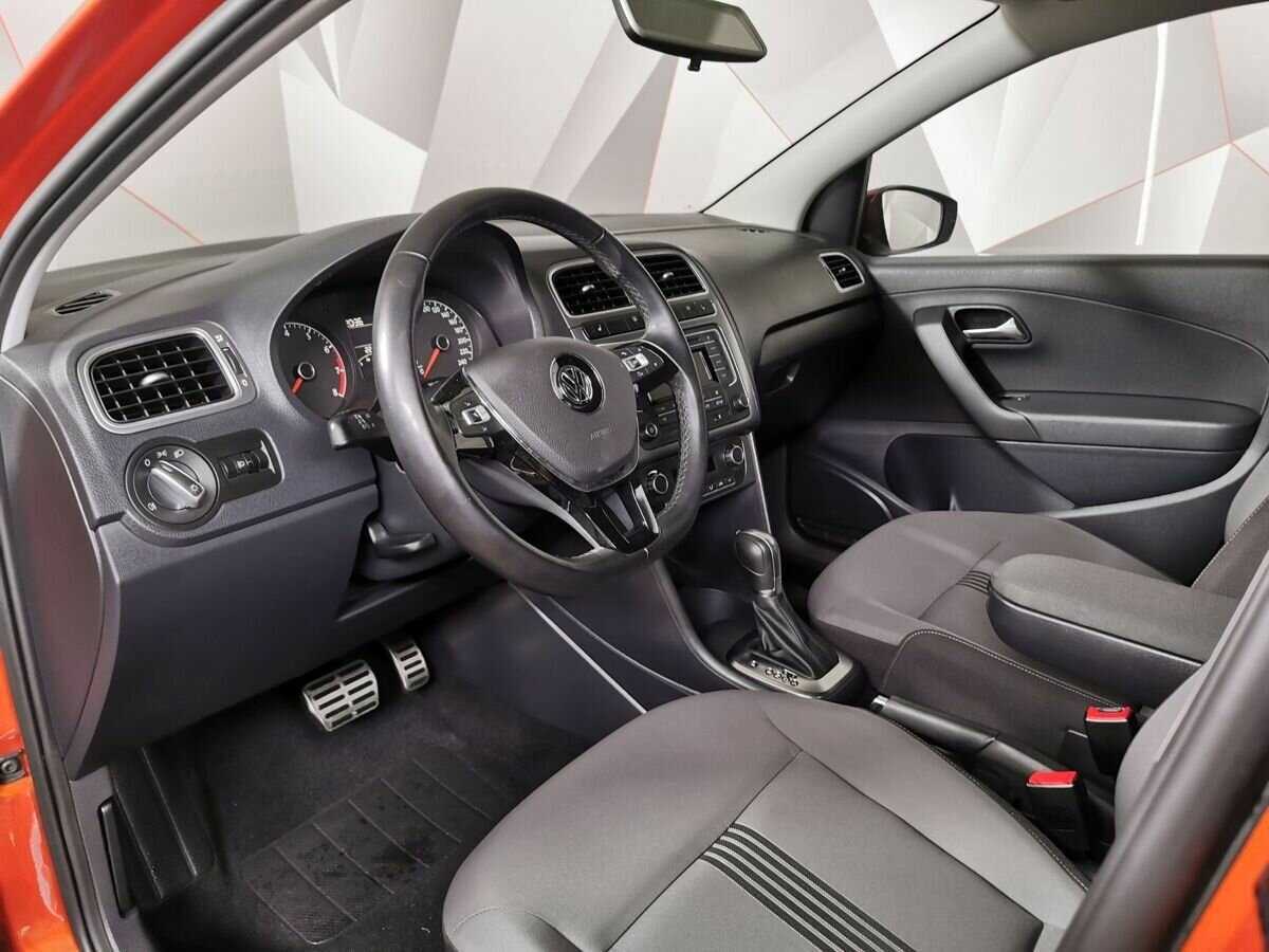 Volkswagen Polo б/у, 2016, Автоматическая. Фото: #13