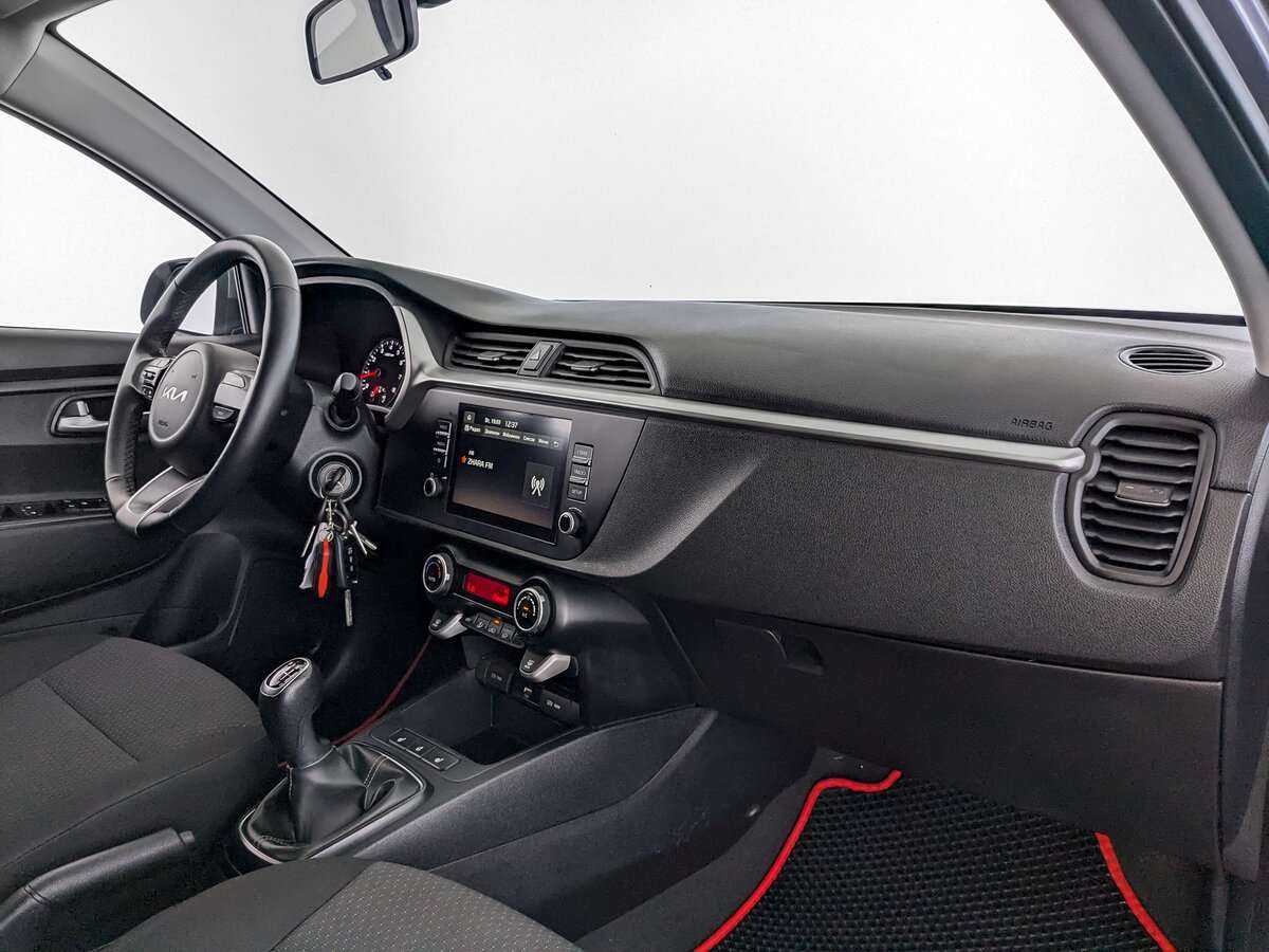 Kia Rio б/у, 2022, Механическая. Фото: #10