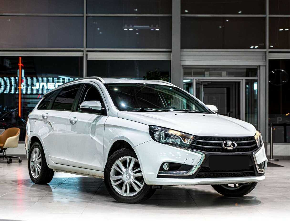 Lada (ВАЗ) Vesta б/у, 2019, Механическая. Фото: #1