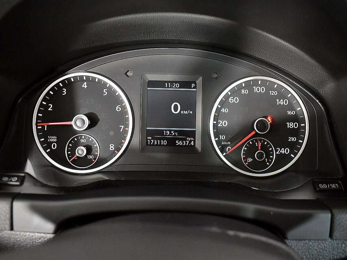 Volkswagen Tiguan б/у, 2012, Автоматическая. Фото: #11