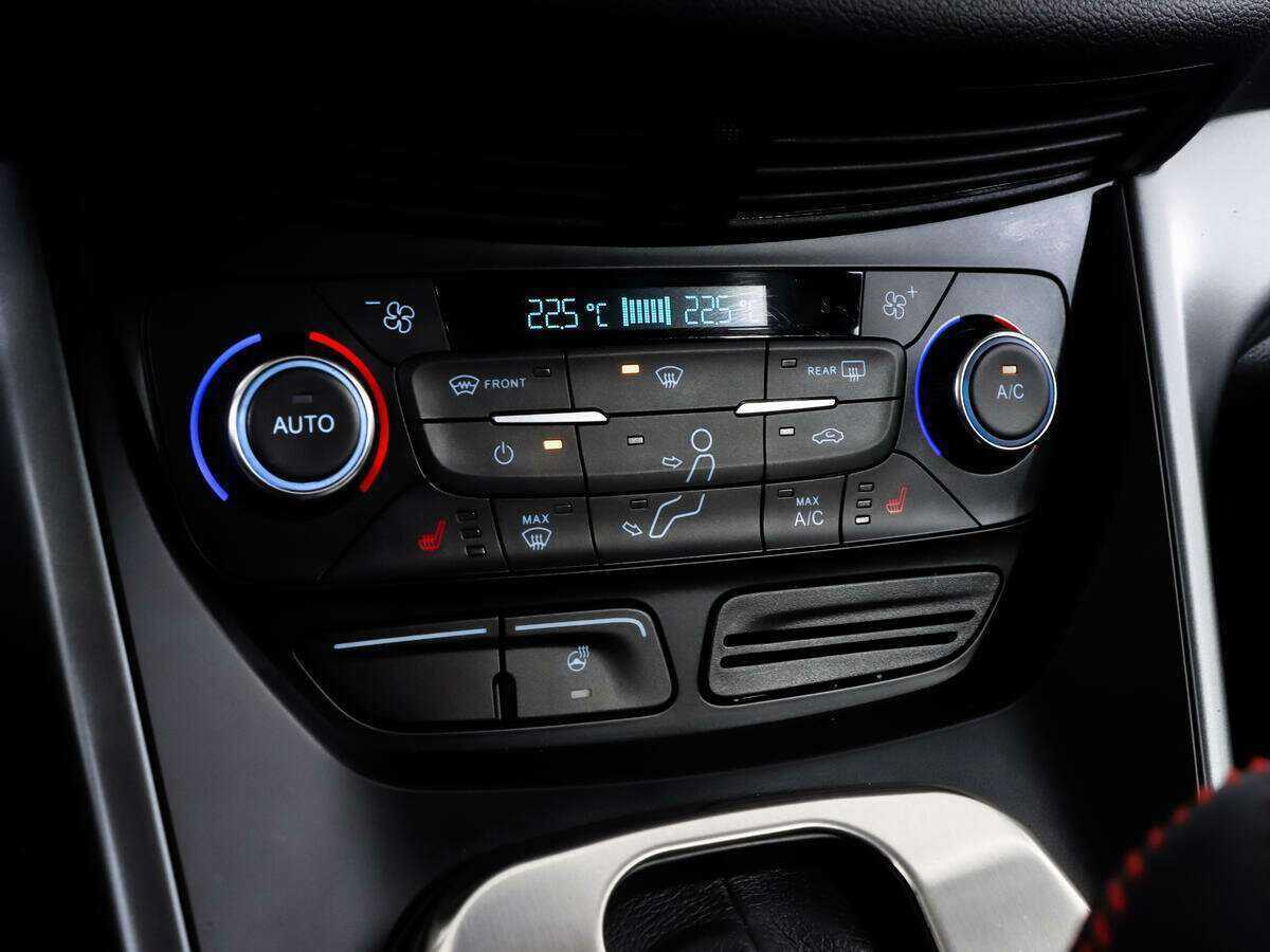 Ford Kuga б/у, 2017, Автоматическая. Фото: #14