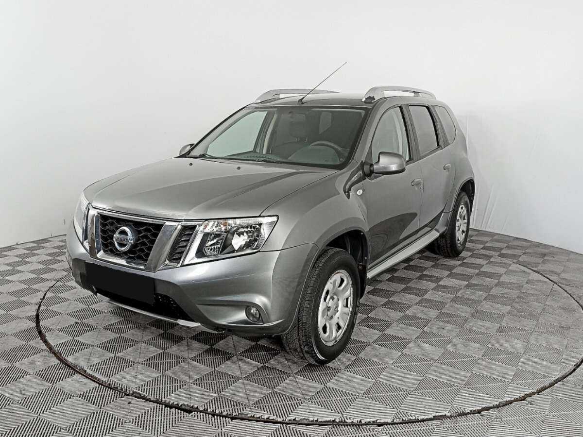 Nissan Terrano б/у, 2016, Механическая. Фото: #0