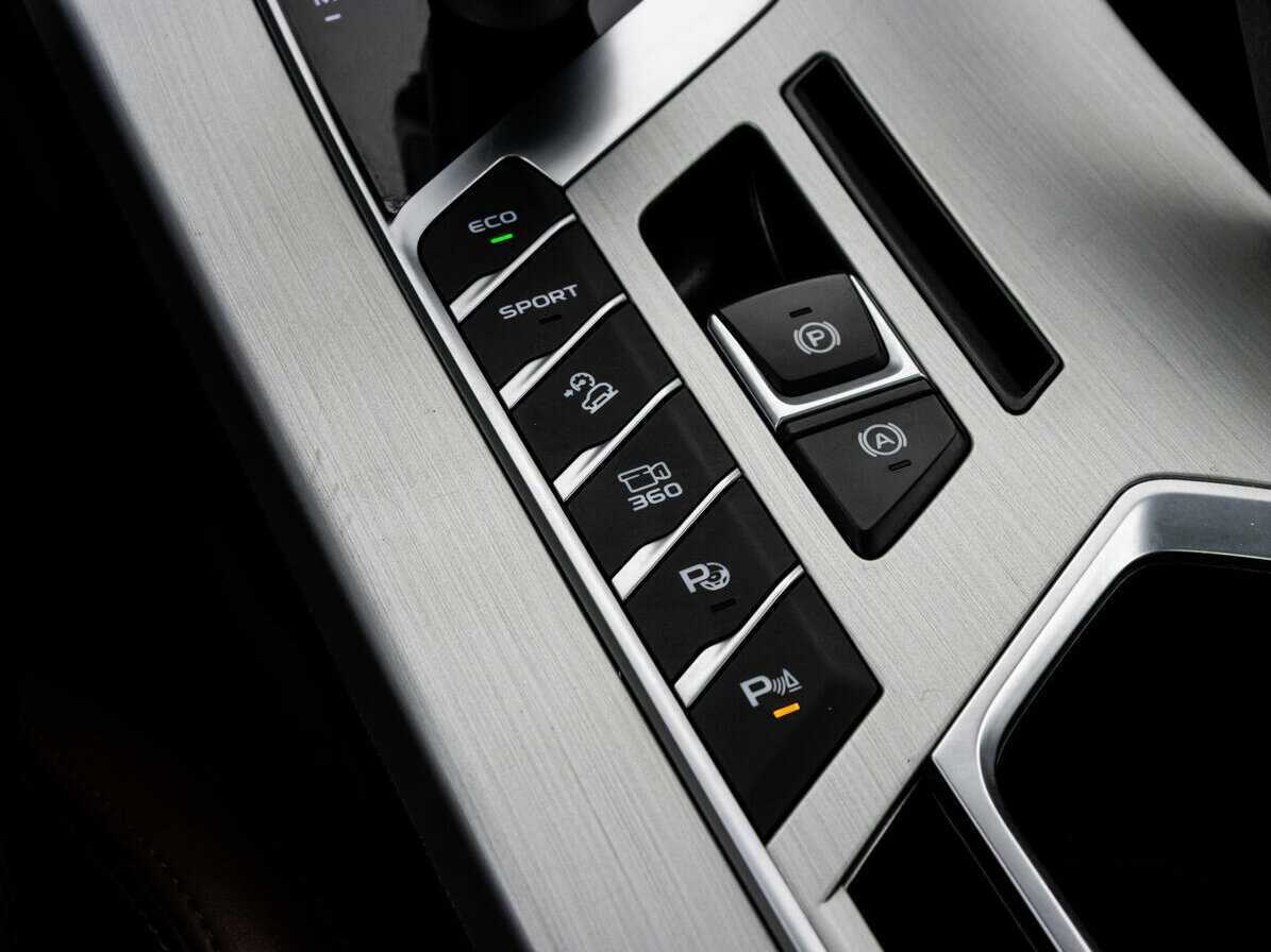 Geely Coolray б/у, 2022, Роботизированная. Фото: #12