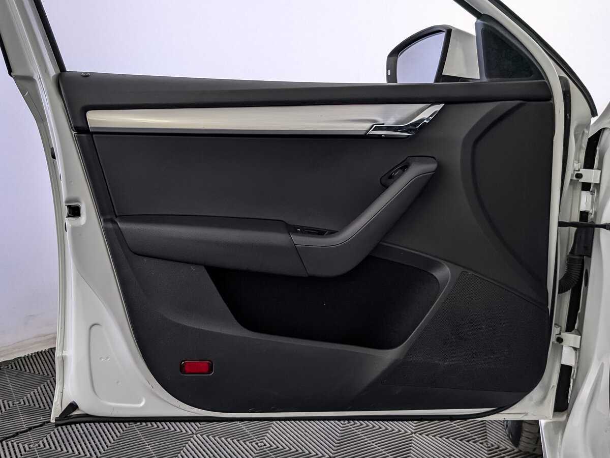 Skoda Octavia б/у, 2017, Механическая. Фото: #17