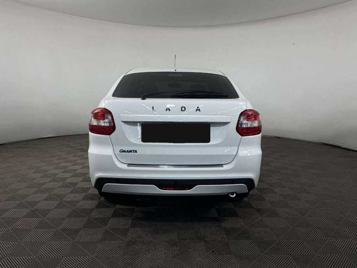 Lada (ВАЗ) Granta б/у, 2021, Механическая. Фото: #2