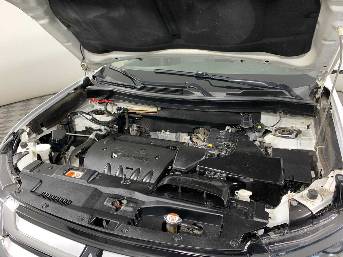 Mitsubishi Outlander б/у, 2017, Вариатор. Фото: #10