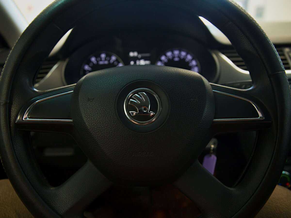 Skoda Octavia б/у, 2014, Механическая. Фото: #8