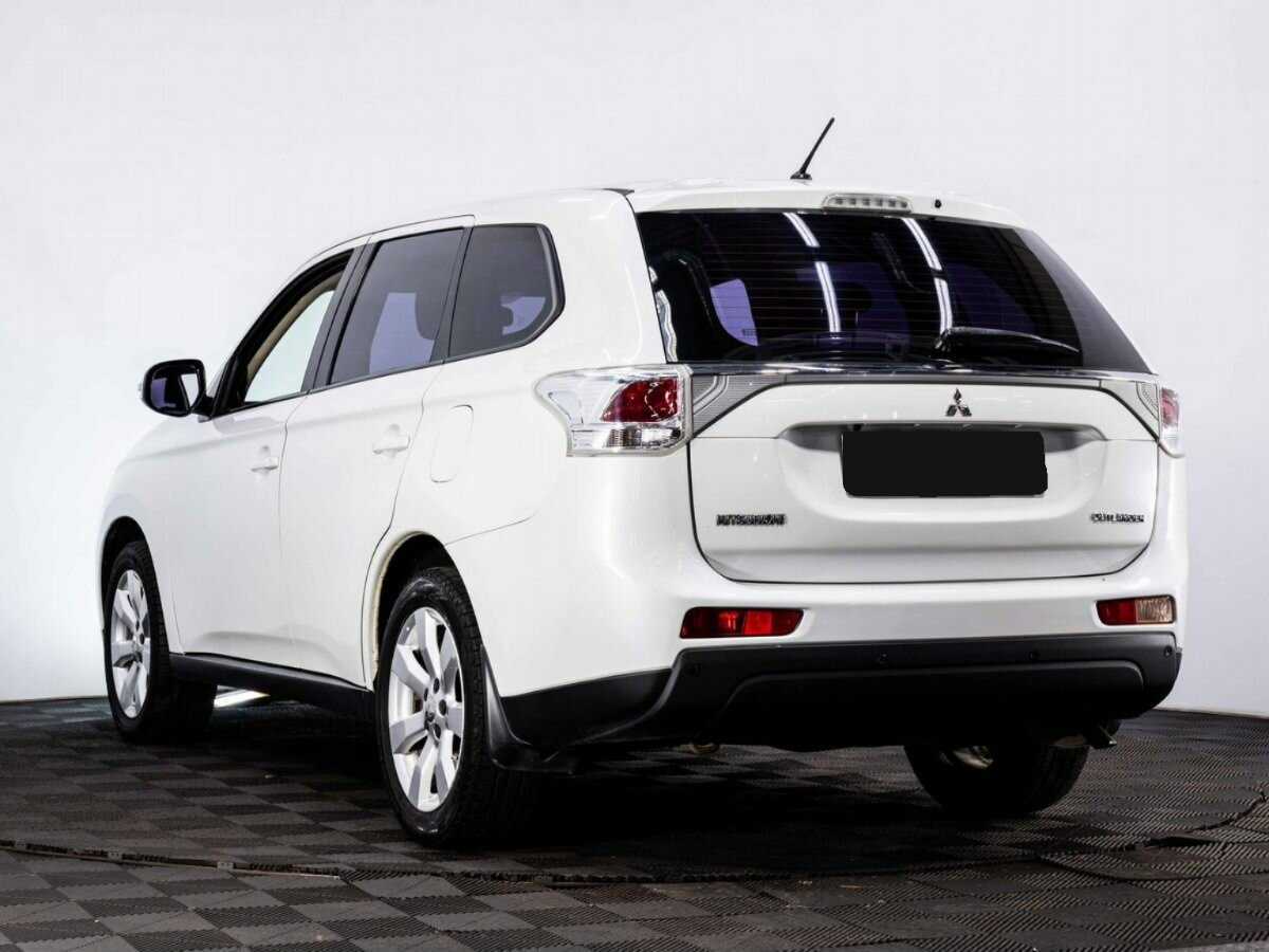 Mitsubishi Outlander б/у, 2014, Вариатор. Фото: #3