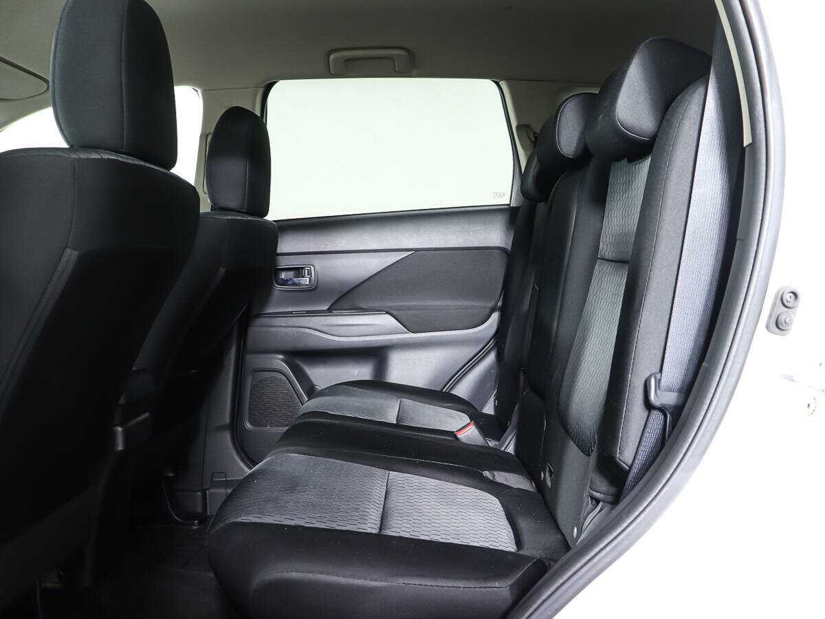 Mitsubishi Outlander б/у, 2013, Вариатор. Фото: #8